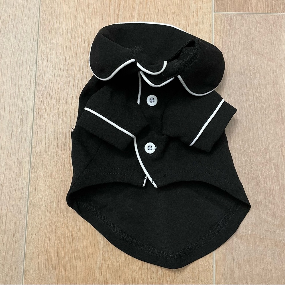 💗 NWOT Dog Black with White Piping PJ Shirt